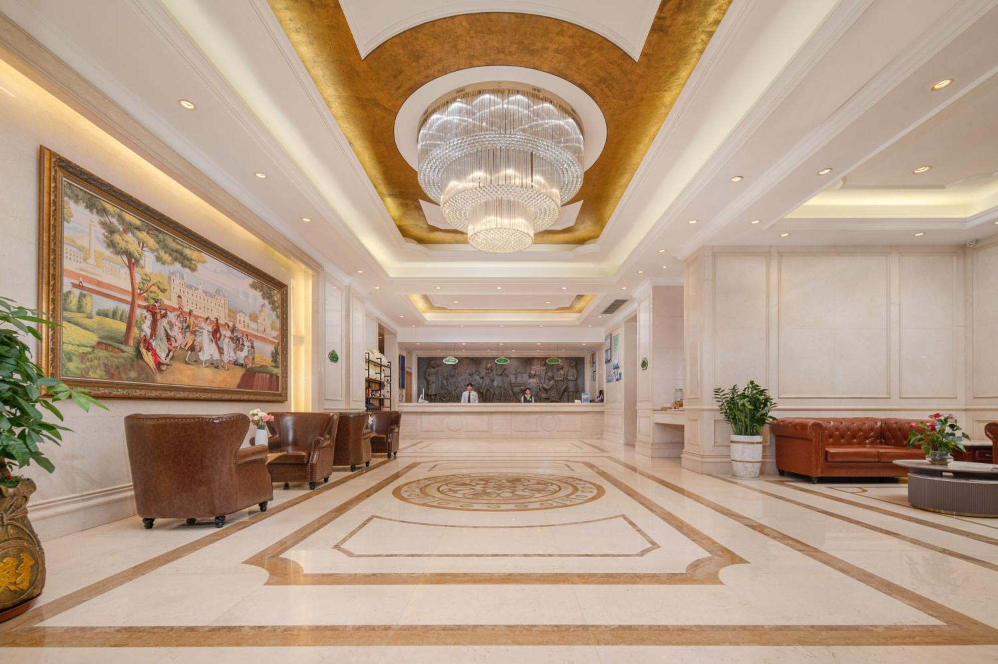 Vienna Hotel Shenzhen Fuyong Subway Station Bagian luar foto